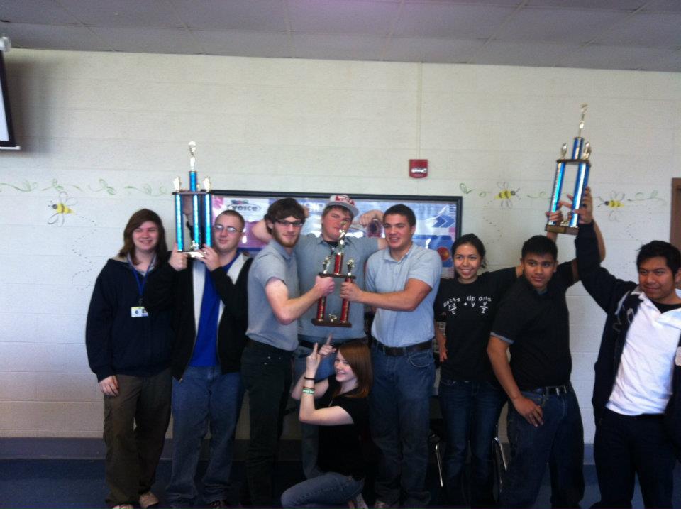 Robotics+Team+Advances+to+State