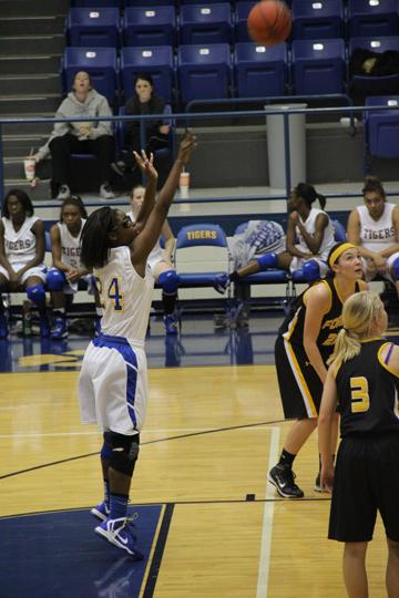 Lady Tigers on a roll
