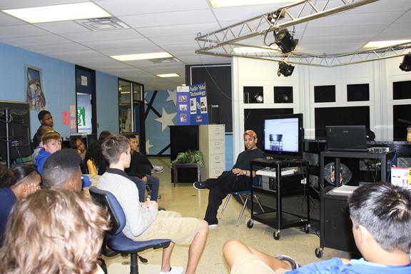Joey Davila visits with the AVTech 1 Class.