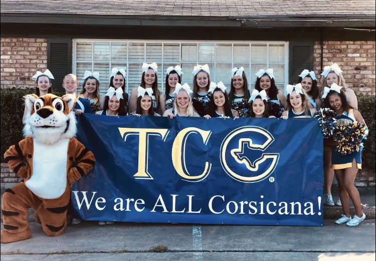 CHS+Cheer+takes+on+Derrick+Days