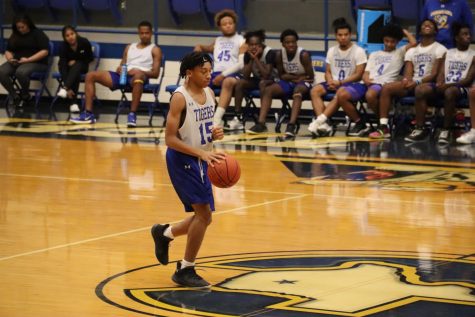Boys Varsity Scrimmage
