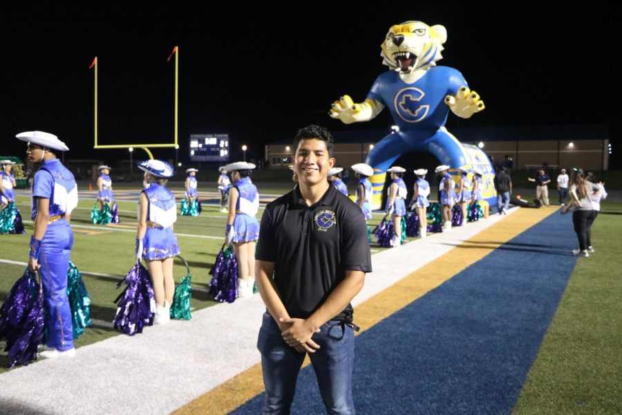 Ceasar Morales waiting for the Corsicana Tigers to come out for the inflatable Tiger.